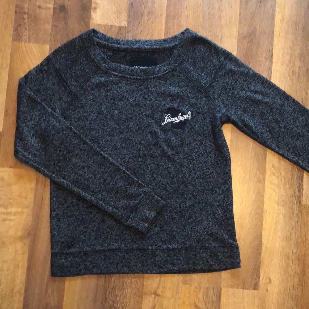 Leinenkugel’s black heathered long sleeve shirt